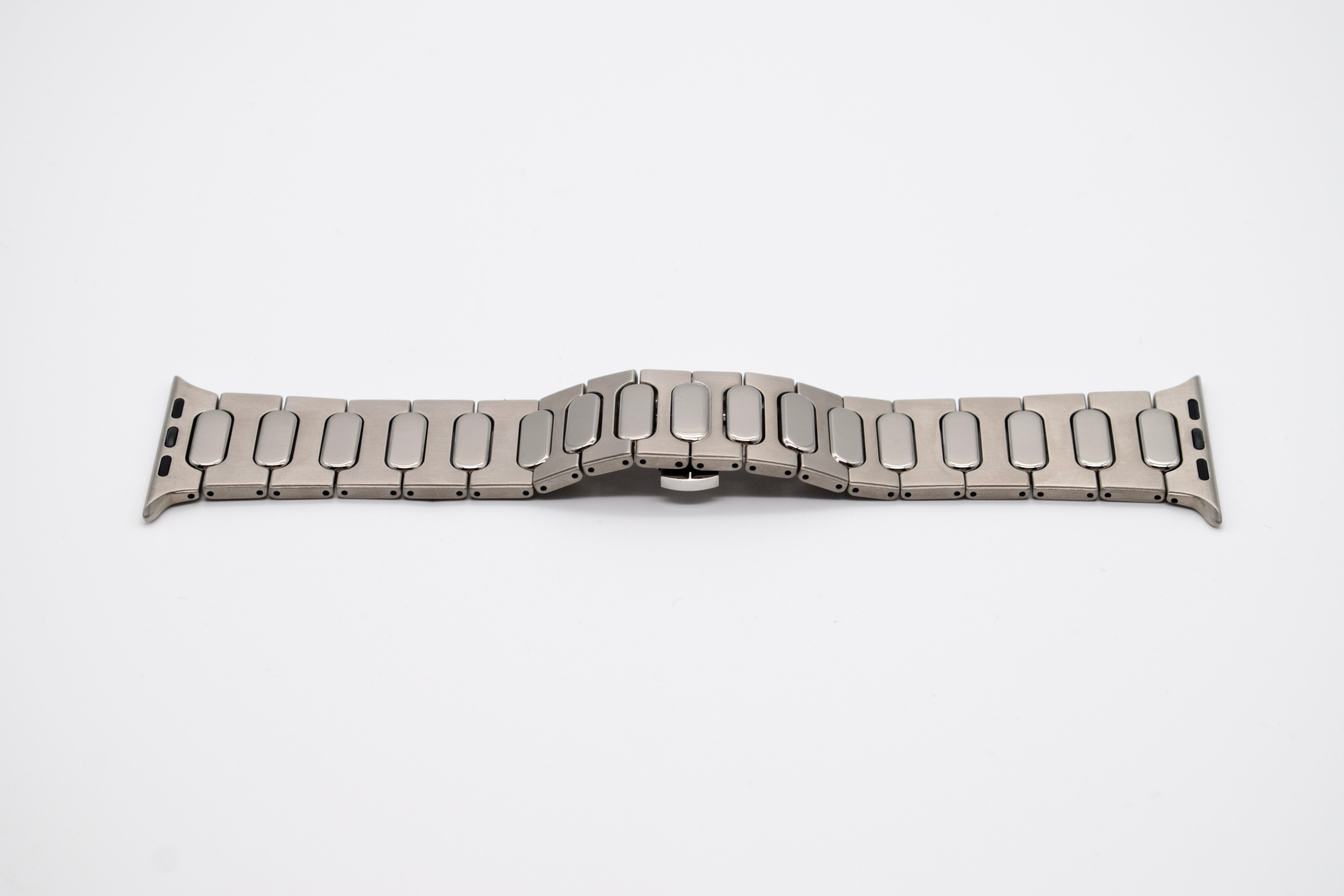 BLÄG Titan Armband Chrom